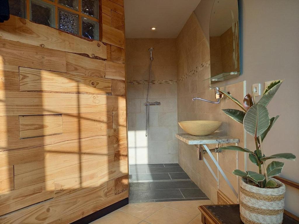 Chambres D'Hotes De Charme Entre Bayeux Et Les Plages Du Debarquement Sommervieu Exterior foto